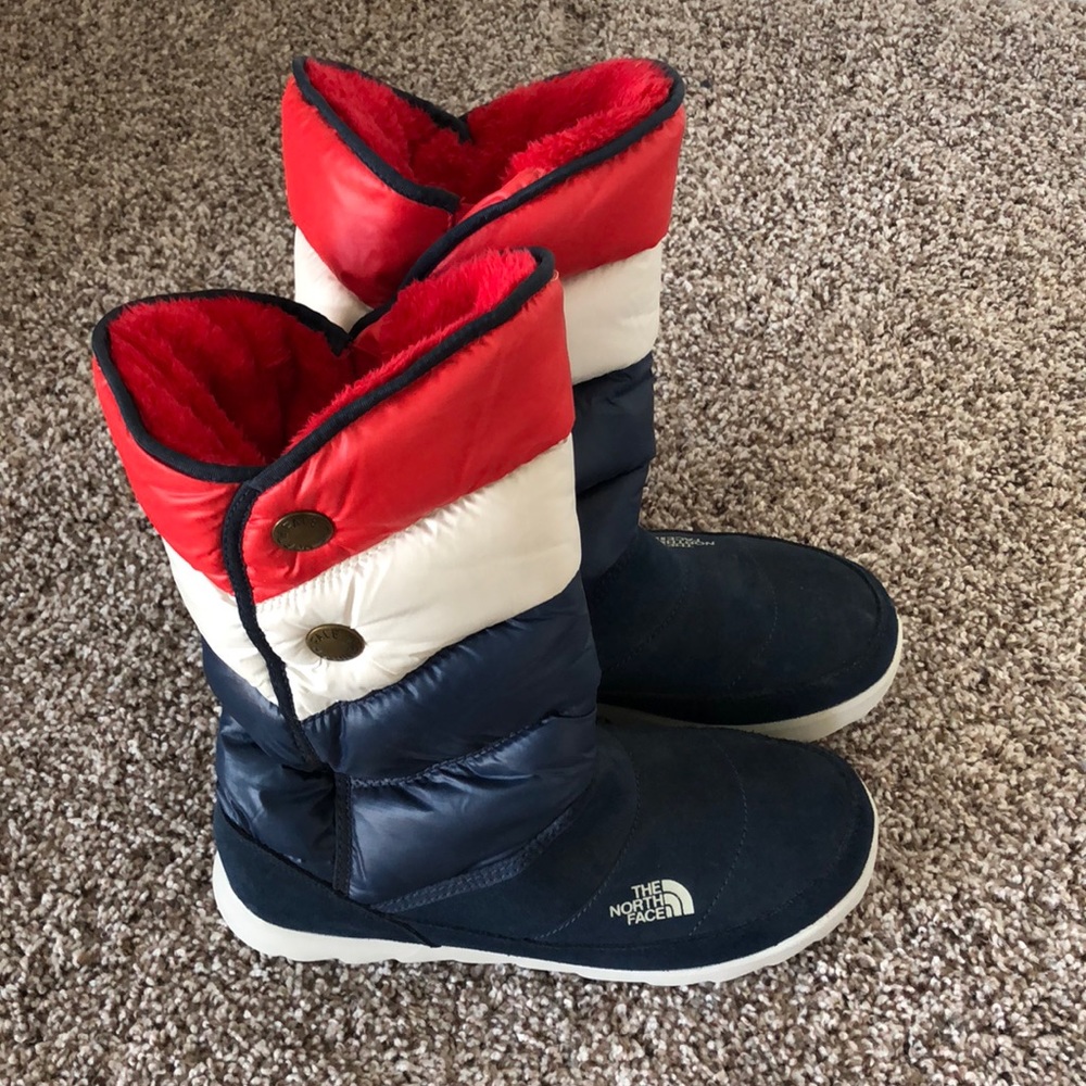 Retro north face snow boots
